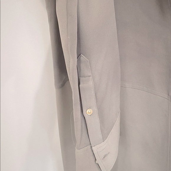 Wilfred (Aritzia) Bossut Shirt Dress โข 100% Silk โข Size XS - Gray - Picture 8 of 16